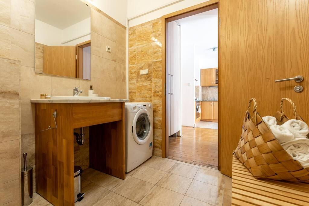 Kazinczy Modern Cosy Appartamento *
